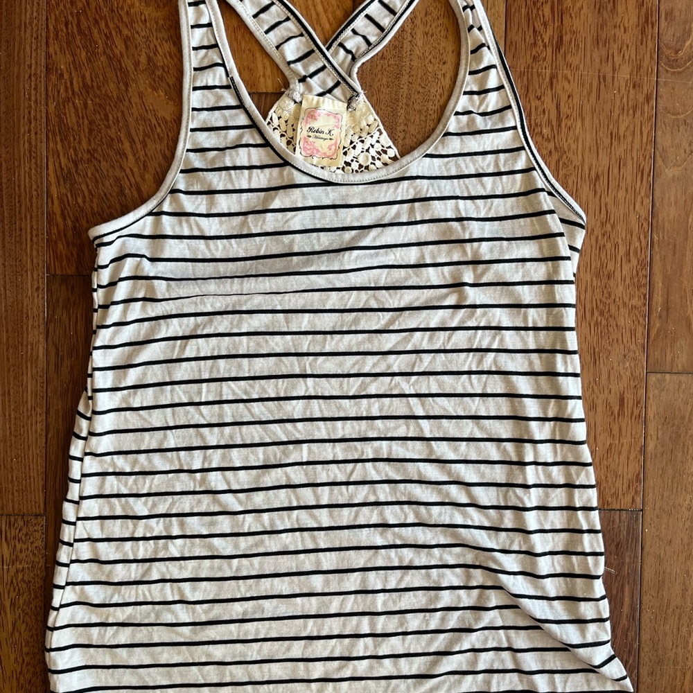 Robin K Black and White Fitted Sleeveless Tank Top